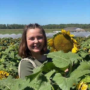 Meet your Posher, Ashley